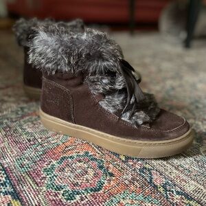 Cougar Dasha Brown Suede Fur-Lined Ankle Boots size 7